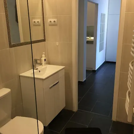Apartment Nefelejcs Utca 9 *