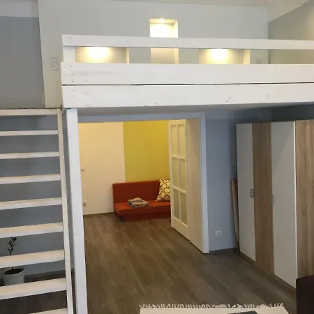 Apartment Nefelejcs Utca 9 *