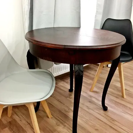 Hadik * Budapest