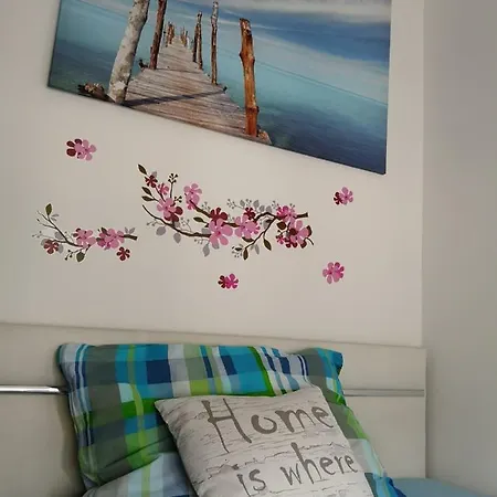 Apartman 1,5 Szobás Terasszal,közel A Széchenyi Fürdőhöz