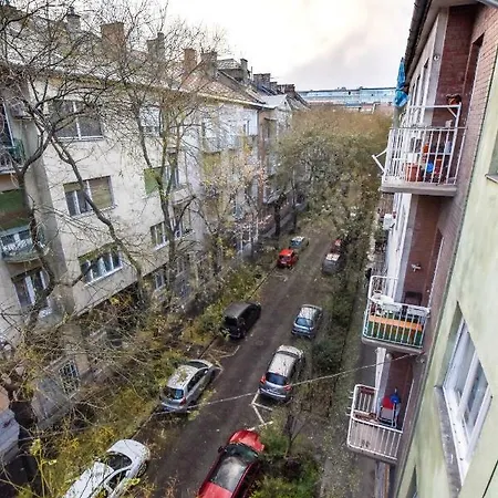 Apartamento For Long-term, Budget! Szovetseg In The Heart Of Budapest