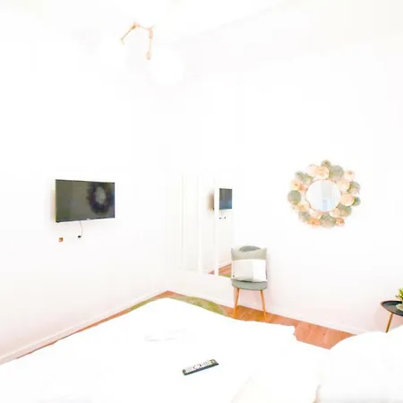 Daisy In The Inner City Apartman