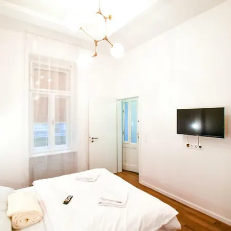 Apartman Daisy In The Inner City *