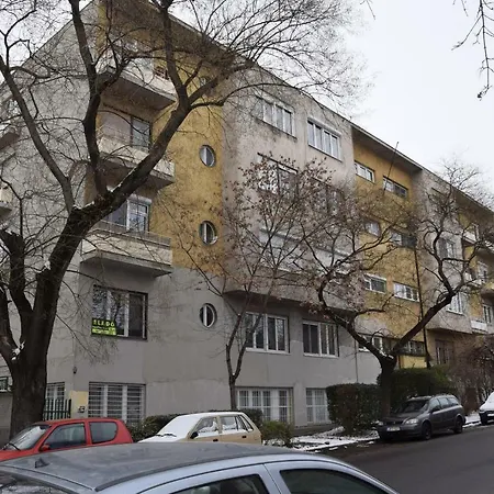 Apartman Bleak House - Bauhaus In Greener