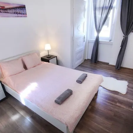 Apartment Bqa- Quality Apartments, Best Location *
