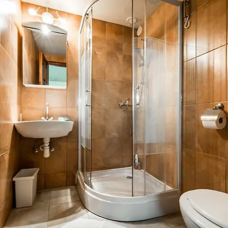 Bpr Bright Sapphire Budapest