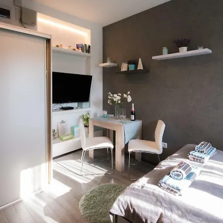 Petra's Tranquil Nest In Downtown *