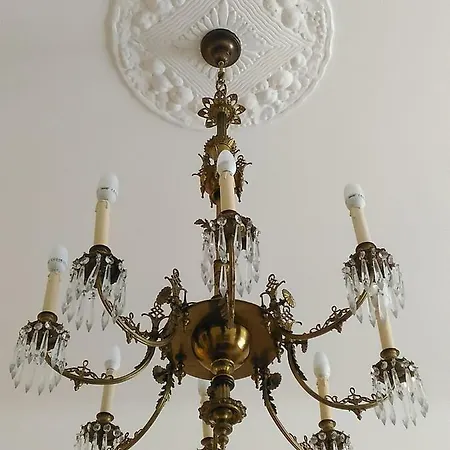 3 Bedrooms Suite, 2 Bathrooms, Balcony At Opera Budapest