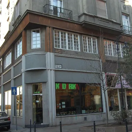 3 Bedrooms Suite, 2 Bathrooms, Balcony At Opera Apartment