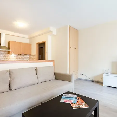 Apartment Bpr Vivid Downtown Vibe With Balcony