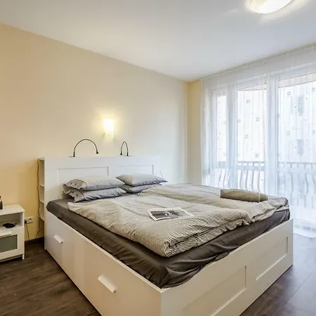 Bpr Vivid Downtown Vibe With Balcony Apartment *