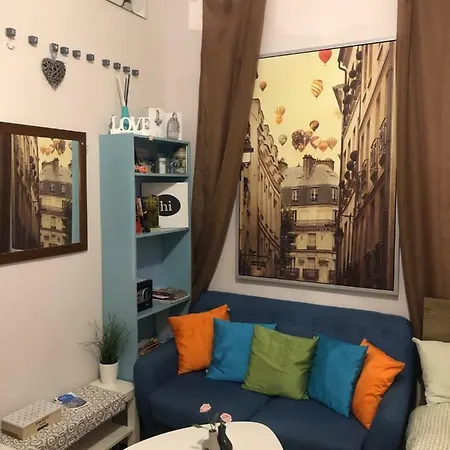 Jewelry Box In Apartment *