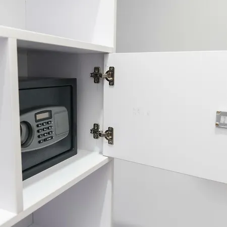 Апартаменты New Loft Style Appartman In The Heart Of The *