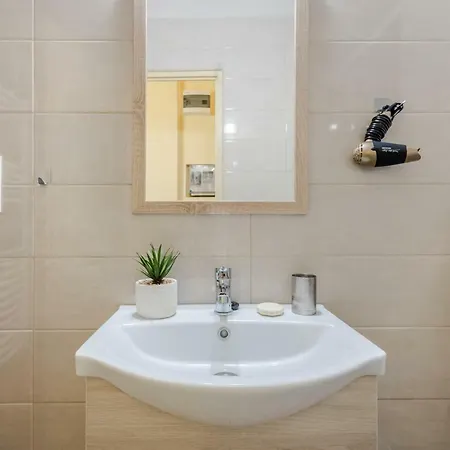 Apartment Bpr Luminous Design *