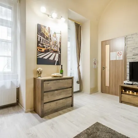 Bpr Luminous Design Budapešť