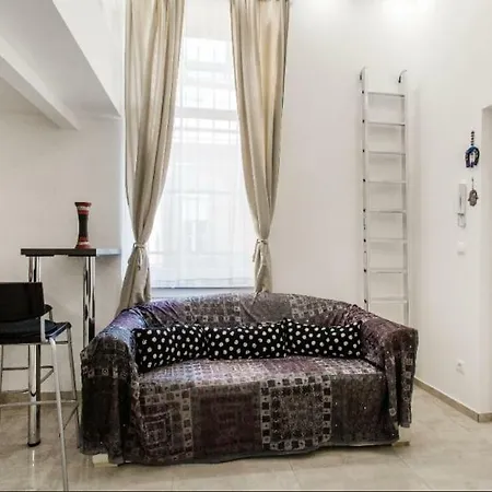 Andy Studio Apartment *