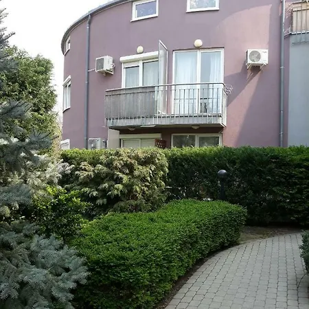 Apartment Garzon *