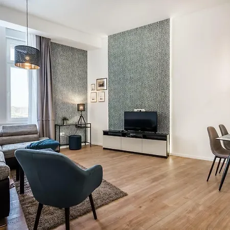 Bpr Thrill Design With A/c Apartment