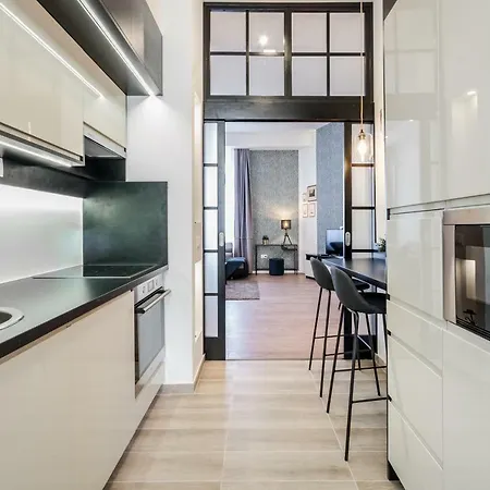 Bpr Thrill Design With A/c Apartment Budapest