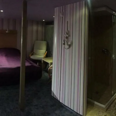 Kalozhajo Botel Budapešť
