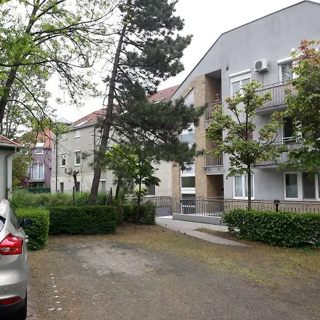 Apartment Garzon *
