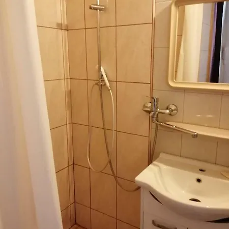 Garibaldi Apartman *