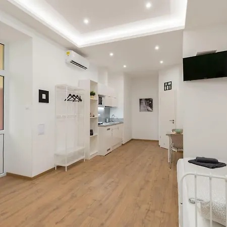 Holidays Downtown Apartment Budapest