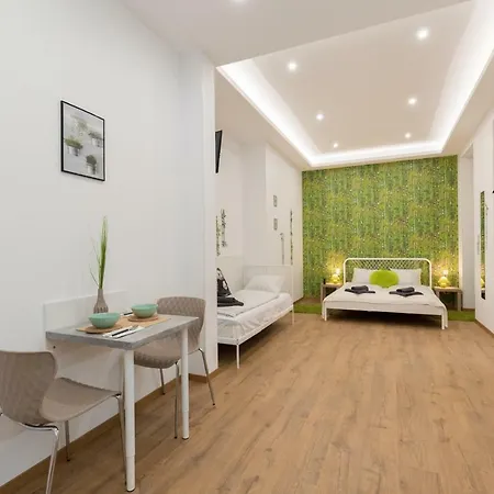 Apartment Holidays Downtown *