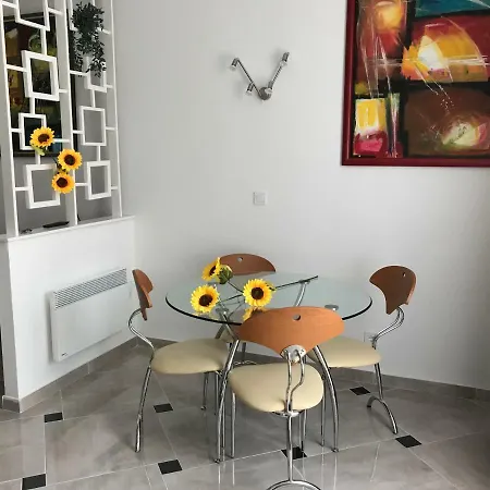 Sunflowers Apartment Budapest