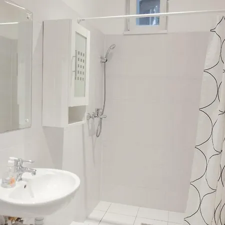 Apartment Jozsef Krt 3br - Near Corvin *