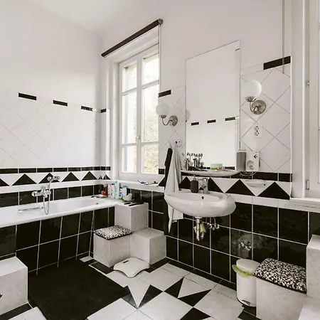 Apartment Luxury View On To The Castle *