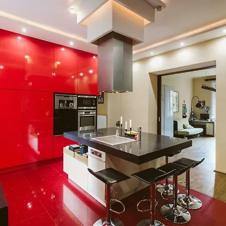 Luxury View On To The Castle Apartment Budapest
