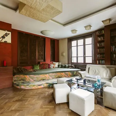 Luxury View On To The Castle Apartment *