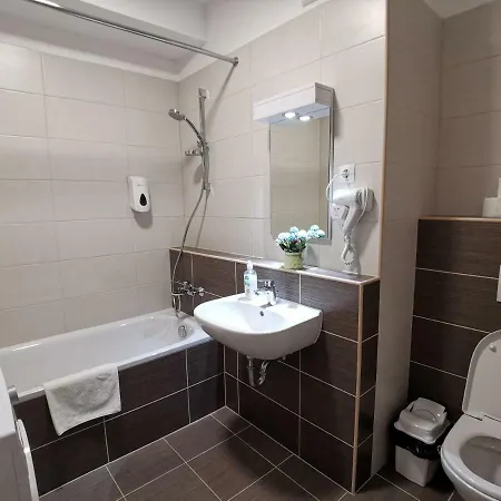 Corvin Apartmanhotel 3*