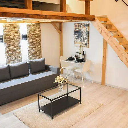 Apartment Cosy Flat With Balcony Budapest