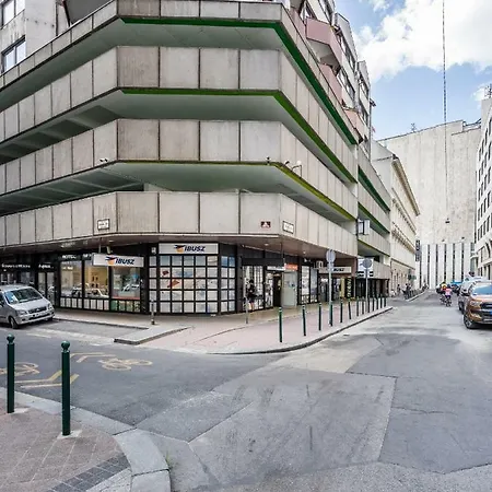 Apartment Bpr Golden Corner With Balcony & A/c *