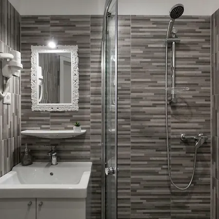 Apartment Holidays Downtown Budapest