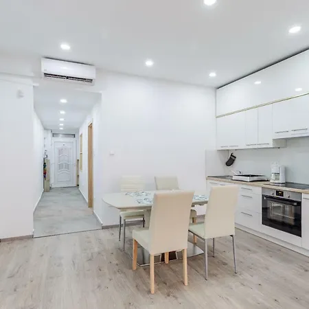 House4us.central Budapest.luxury Apartment. Deak Ferenc Ter Apartment Budapest