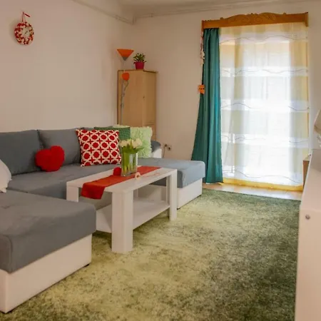 Apartment Bubu- Butterfly's Budapest