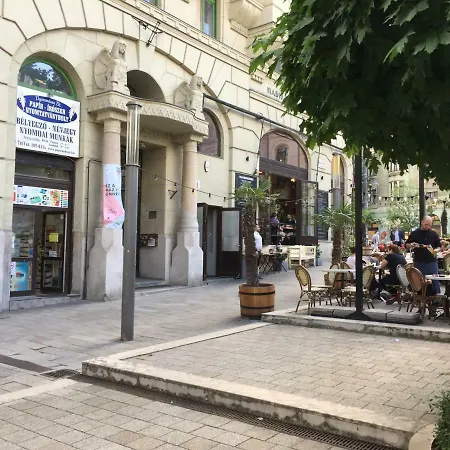 Apartment Hadik *