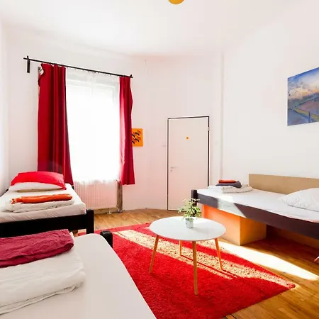 Nest Vandrarhem Budapest