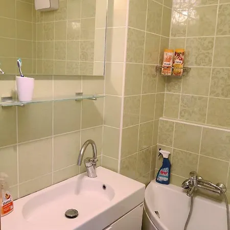 1,5 Szobas Lakas Terasszal,koezel A Szechenyi Fuerdohoez Apartament *
