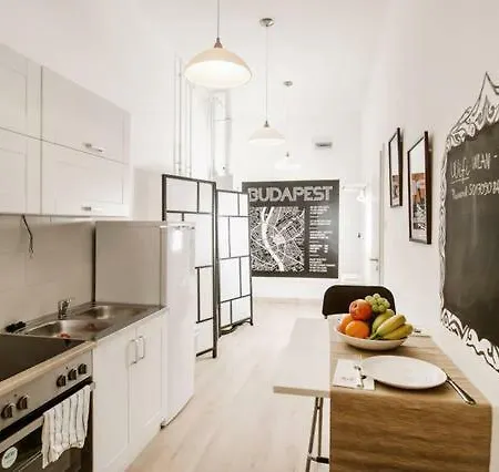 Downtown Akacfa 58 Apartment Budapest