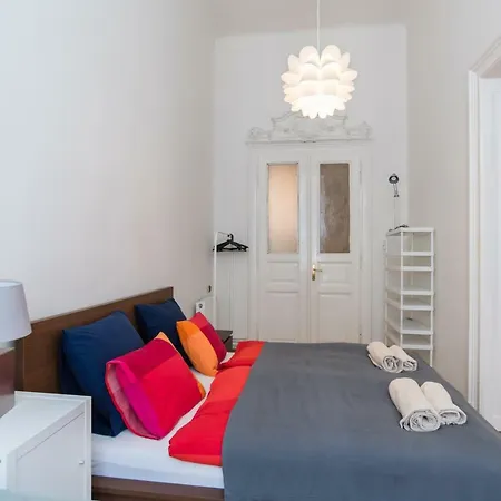 Broadway Apartment