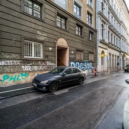 Bpr Emerald Apartment Budapest