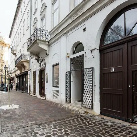 Casa Nostra Basilica *