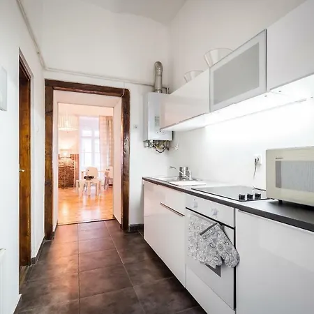 Bpr Bright Sapphire Apartment Budapest