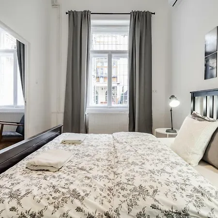 Apartamento Ace Of Spades Collection