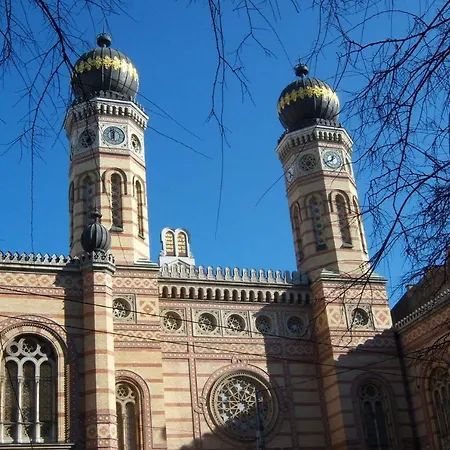 Design In The Center With Ac Apartment