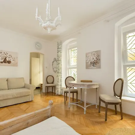 Apartment Vintage Style